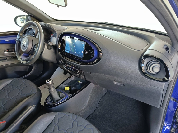 10 - Toyota Aygo X Aygo X 1.0 Lounge 72cv