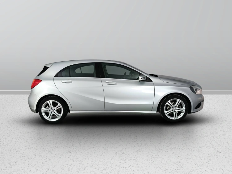 3 - Mercedes-Benz Classe A MERCEDES A180 CDI SE SPORT