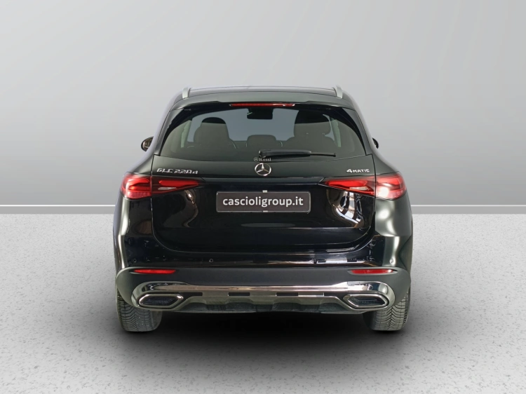 5 - Mercedes-Benz GLC 220 d AMG Advanced 4matic auto