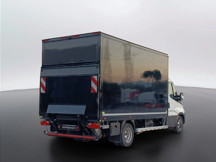 4 - Iveco Modello DAILY 35-160