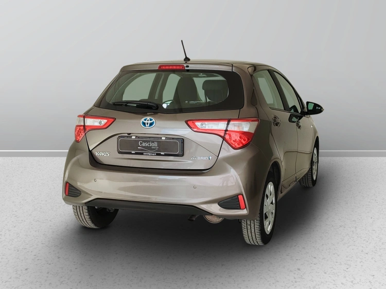 6 - Toyota Yaris Yaris 5p 1.5h Active my18