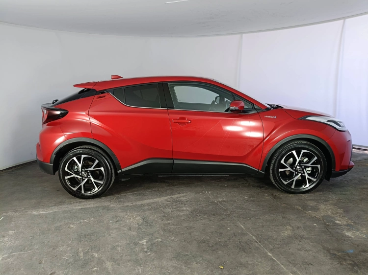 6 - Toyota C-HR C-HR 1.8h Trend e-cvt