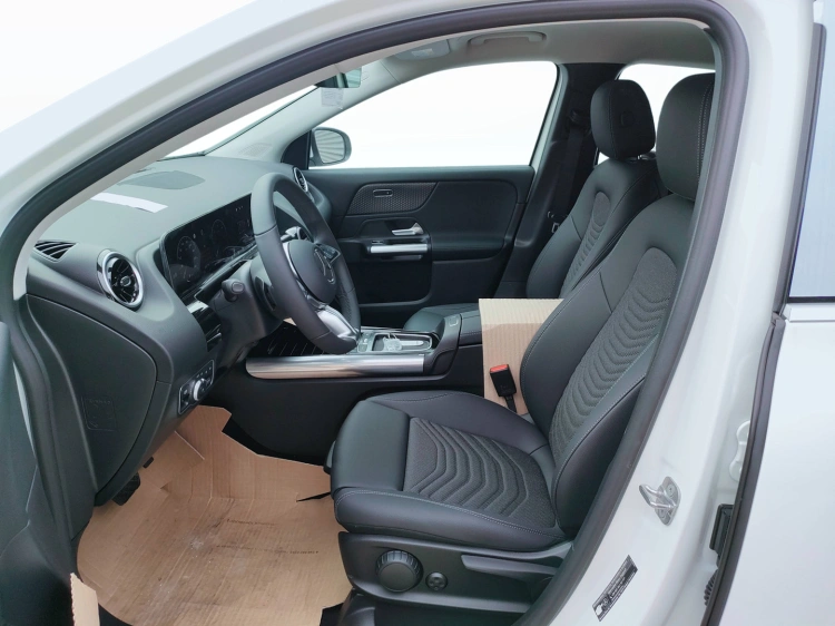 10 - Mercedes-Benz GLA 200 d automatic