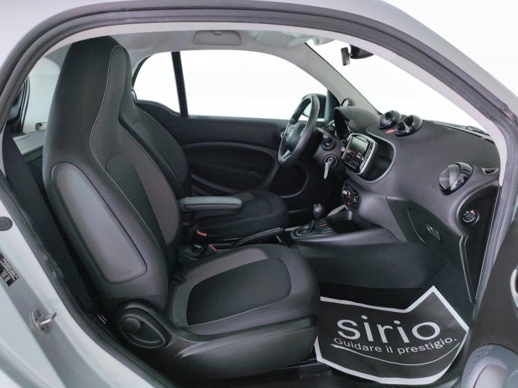 10 - smart fortwo Fortwo eq Passion 4,6kW
