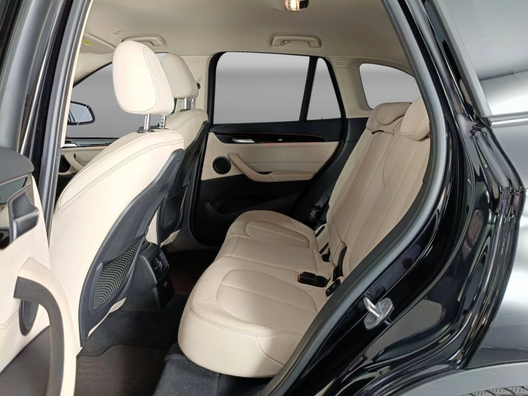 9 - BMW X1 X1 sdrive20d xLine