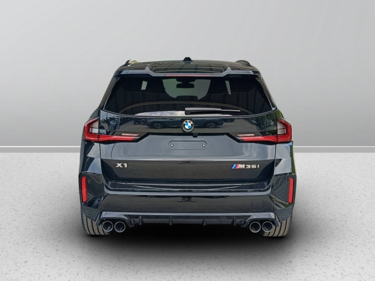 4 - BMW X1 M BMW X1 M35i xDrive