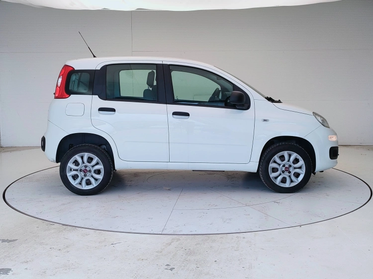 8 - Fiat Panda Panda 0.9 t.air t. natural power Easy 80cv my19
