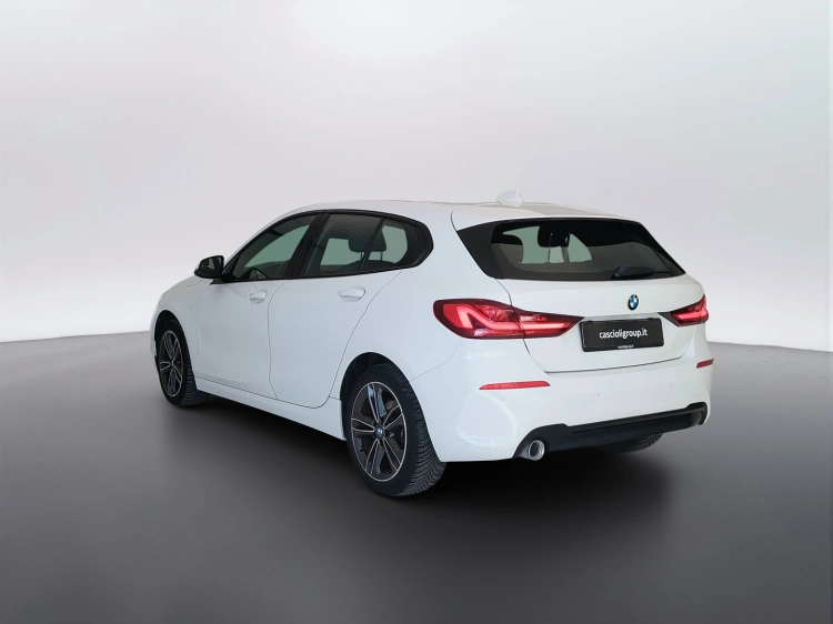 7 - BMW Serie 1 116d Sport auto