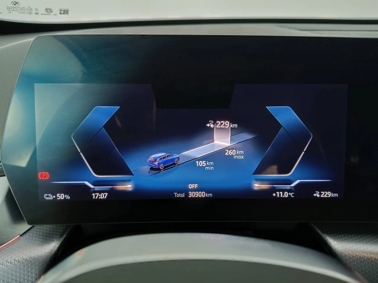 12 - BMW iX1 iX1 edrive 20 MSport