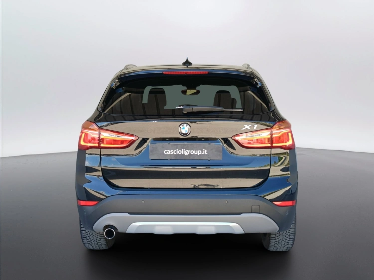 4 - BMW X1 X1 sdrive18d xLine auto my18