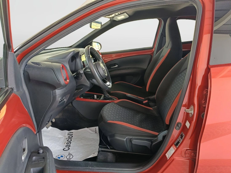8 - Toyota Aygo X Aygo X 1.0 Active 72cv s-cvt