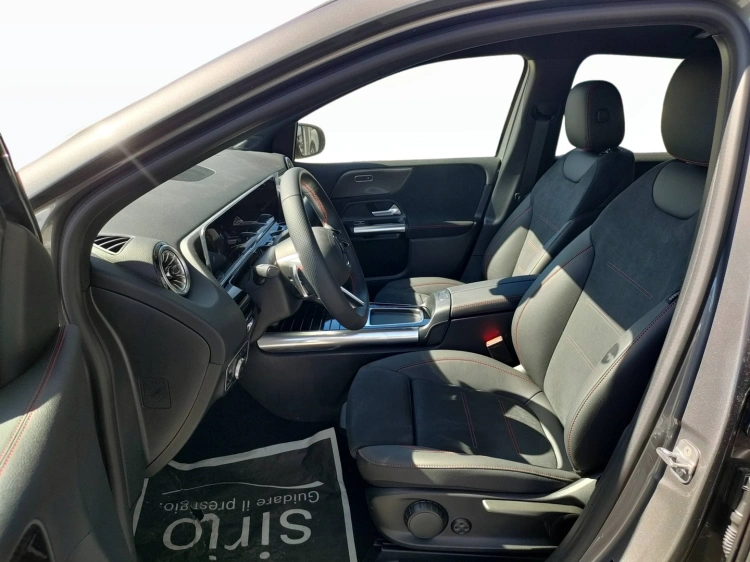 8 - Mercedes-Benz Classe B 180 d
