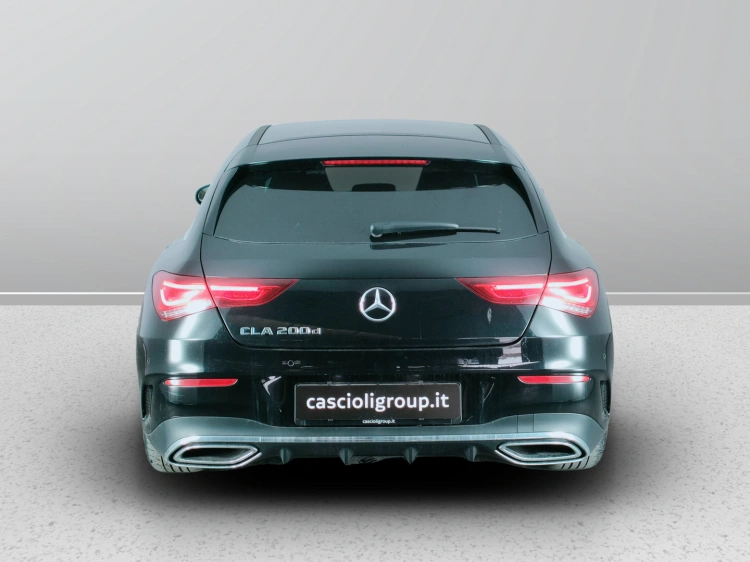 4 - Mercedes-Benz CLA Shooting Brake 200d Premium auto