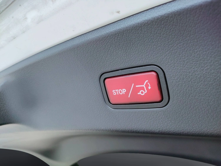 10 - Mercedes-Benz GLC Coupe 300 de phev AMG Line Advanced Plus 4matic auto