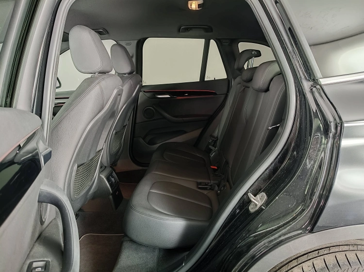 9 - BMW X1 X1 sdrive18d xLine Plus auto