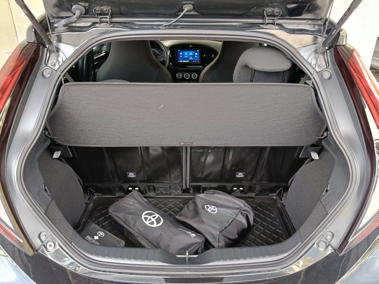 15 - Toyota Aygo X Aygo X 1.0 Active 72cv