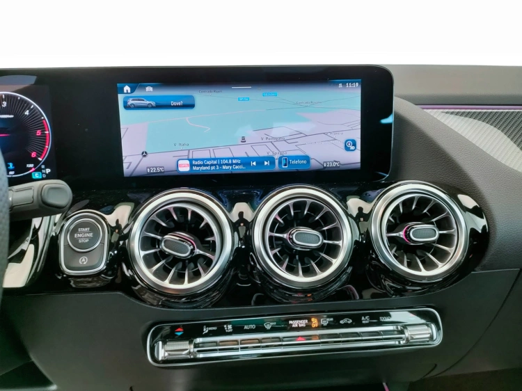 12 - Mercedes-Benz Classe B 180 d AMG Line Premium Plus auto