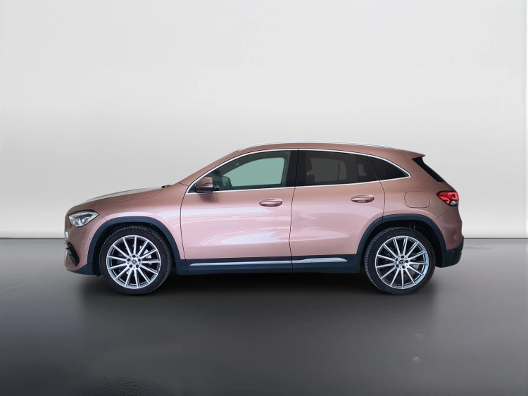 8 - Mercedes-Benz GLA 200 d Premium auto