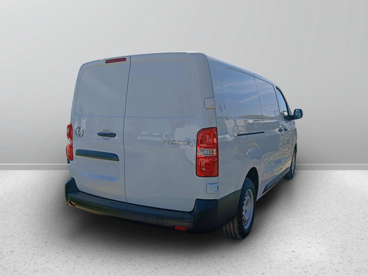 5 - Toyota Professional PROACE PROACE 2.0D L2 144M S CMF MY25