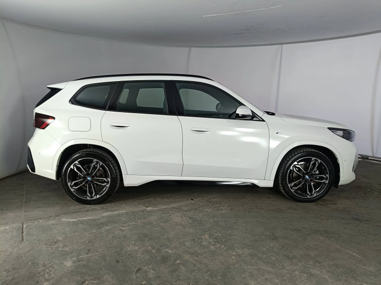 3 - BMW X1 X1 sdrive18d MSport auto