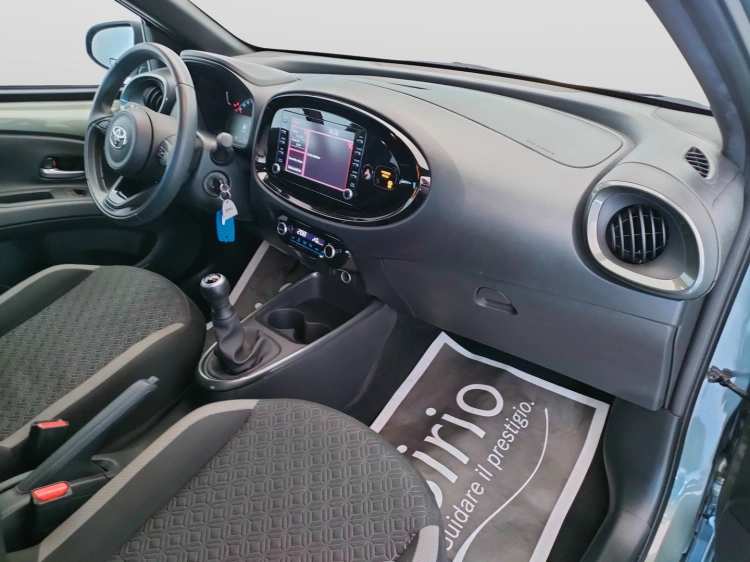 12 - Toyota Aygo X Aygo X 1.0 Trend 72cv