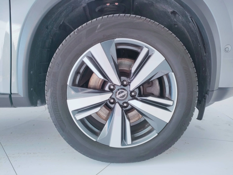 8 - Nissan X X-Trail 1.5 e-power Tekna e-4orce 4wd