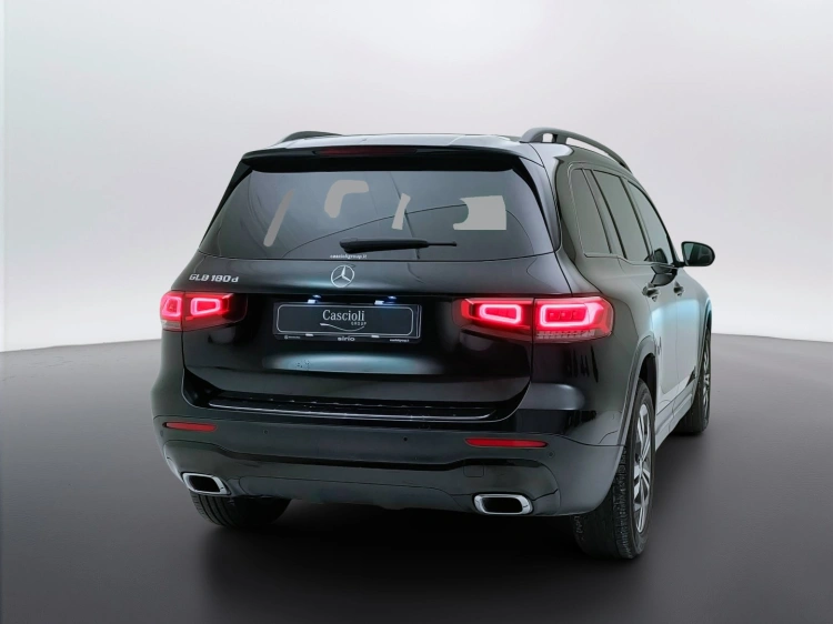 6 - Mercedes-Benz GLB 180 d Sport Plus auto