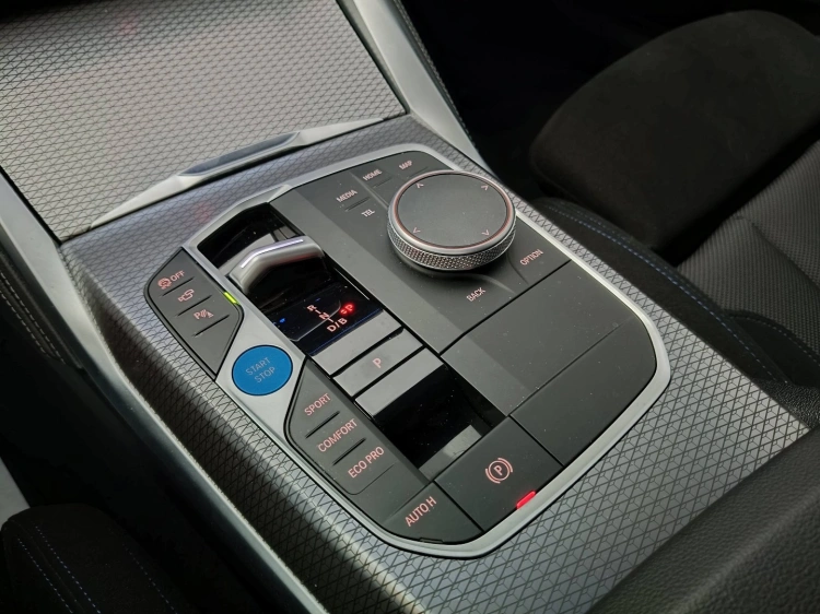 18 - BMW i4 BMW i4 eDrive40 Gran Coupé
