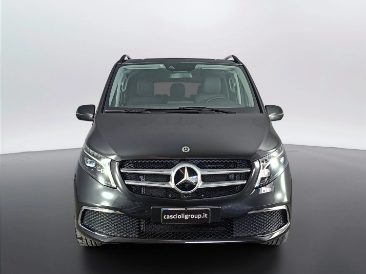 2 - Mercedes-Benz Classe V Extralong 300 d Premium 4matic auto