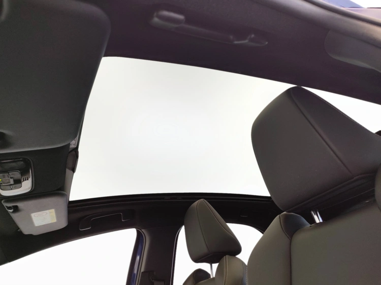 13 - Toyota Yaris Yaris 1.5h Lounge
