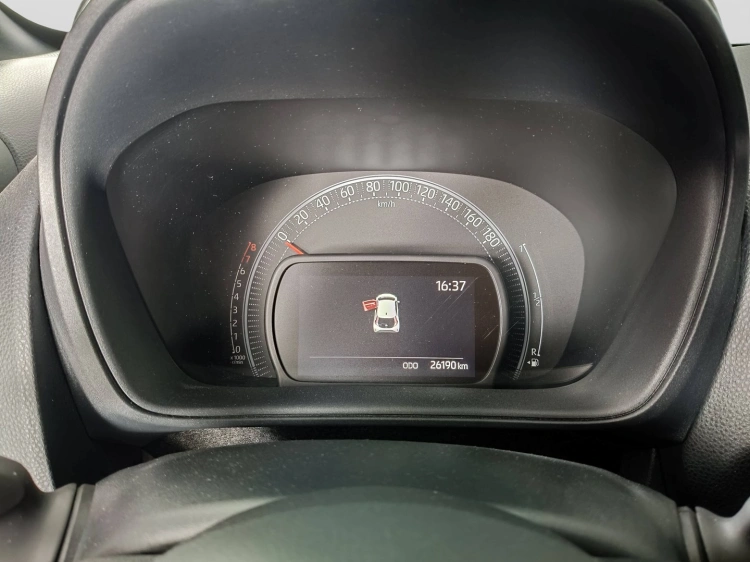 12 - Toyota Aygo X Aygo X 1.0 Trend 72cv