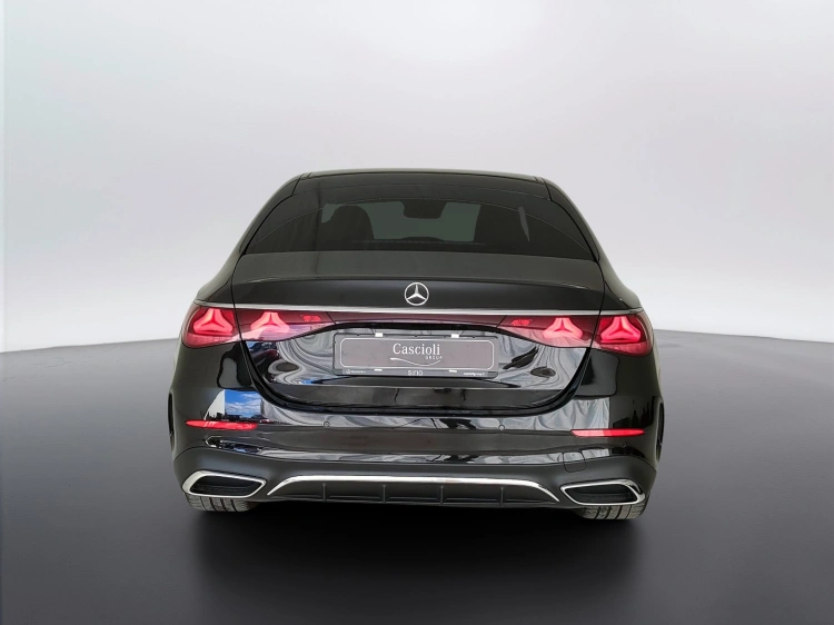 4 - Mercedes-Benz Classe E 220 d AMG Line Advanced Plus auto