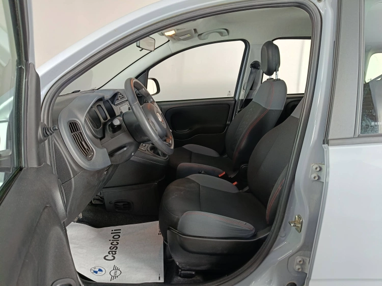 8 - Fiat Panda Panda 1.2 Easy s&s 69cv my19