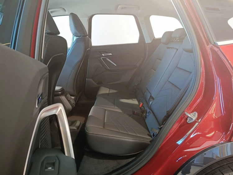 8 - BMW X1 BMW X1 sDrive18d