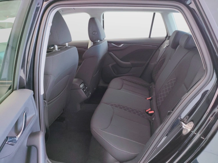 11 - Skoda Kamiq Kamiq 1.0 tsi Ambition 110cv