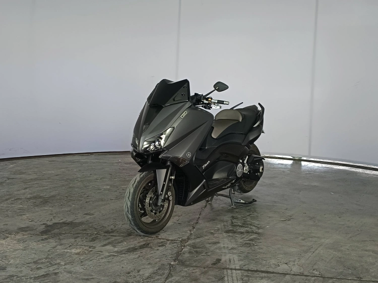 4 - Yamaha T T-Max XP 530A Abs my13