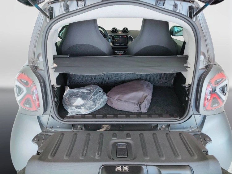 13 - smart fortwo Fortwo eq Passion 22kW