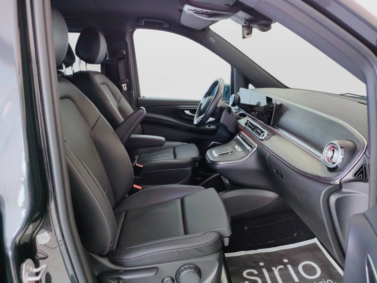 12 - Mercedes-Benz Classe V Long 300 d Avantgarde 4matic auto