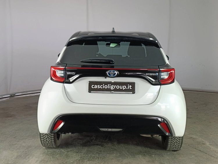 5 - Toyota Yaris Yaris 1.5h Style