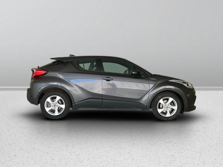 7 - Toyota C-HR C-HR 1.8h Active 2wd e-cvt