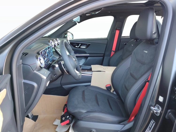 8 - Mercedes AMG GLC Mercedes-AMG GLC 43 4MATIC