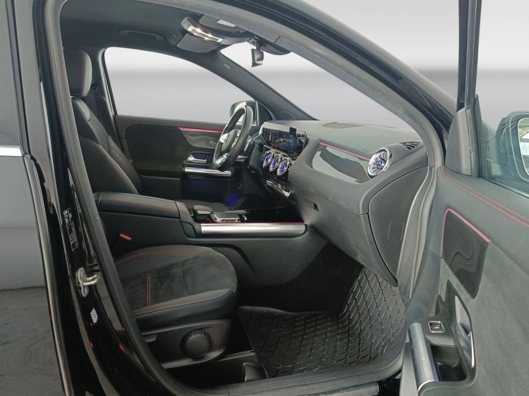 11 - Mercedes-Benz GLA GLA-H247 2020 - 180 d Premium auto