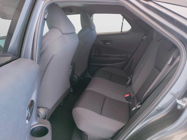 12 - Toyota C-HR C-HR 1.8 hv Trend fwd e-cvt