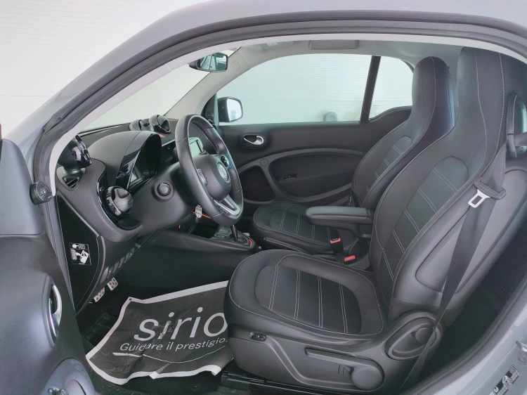 16 - smart fortwo Fortwo eq Edition One 22kW