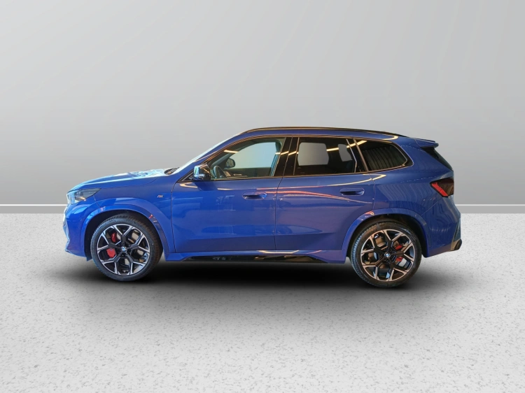 3 - BMW X1 M BMW X1 M35i xDrive