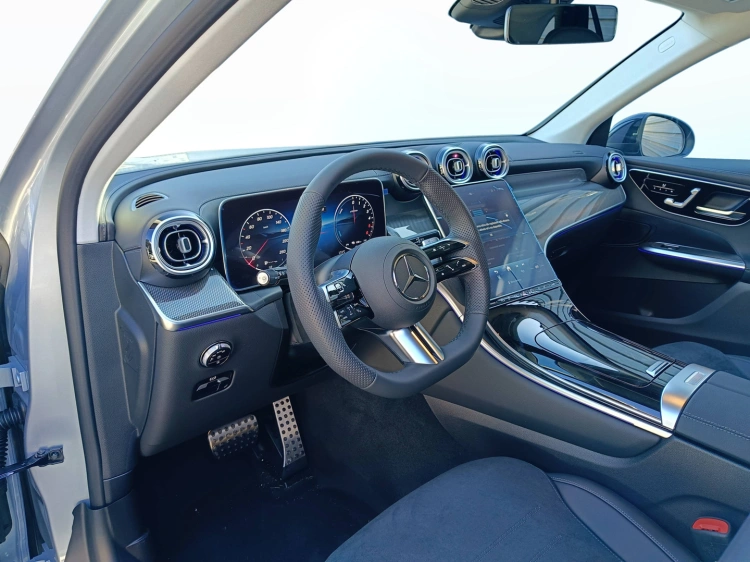 6 - Mercedes-Benz GLC 300 de 4MATIC