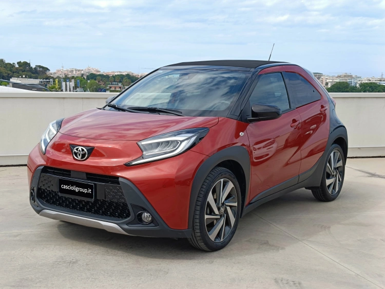 1 - Toyota Aygo X Aygo X 1.0 Lounge 72cv s-cvt