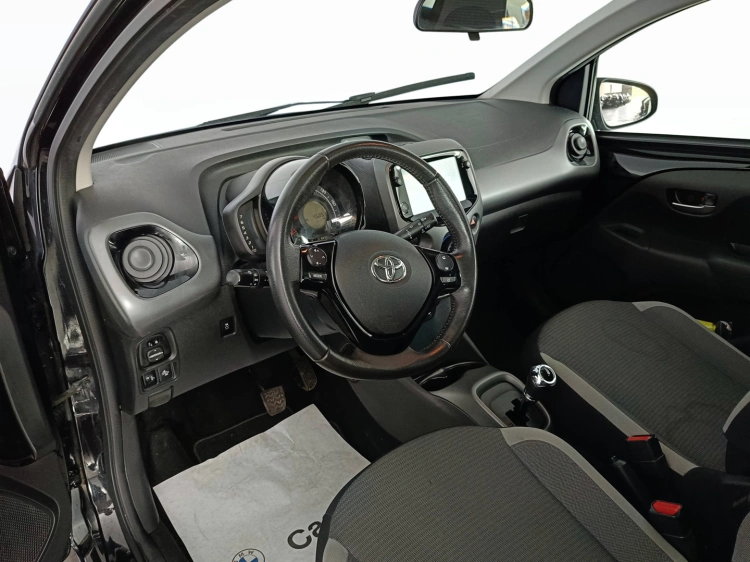7 - Toyota AYGO TOYOTA Aygo Connect 1.0 VVT-i 72 CV 5 porte x-play MMT