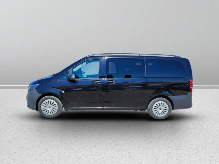 3 - Mercedes Vans Vito 114 cdi long tourer pro auto my20