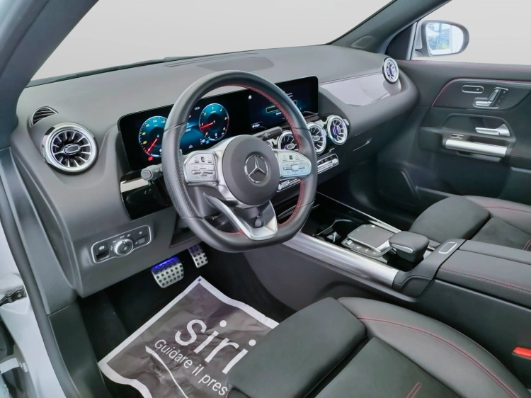 17 - Mercedes-Benz GLA 200 d Premium 4matic auto